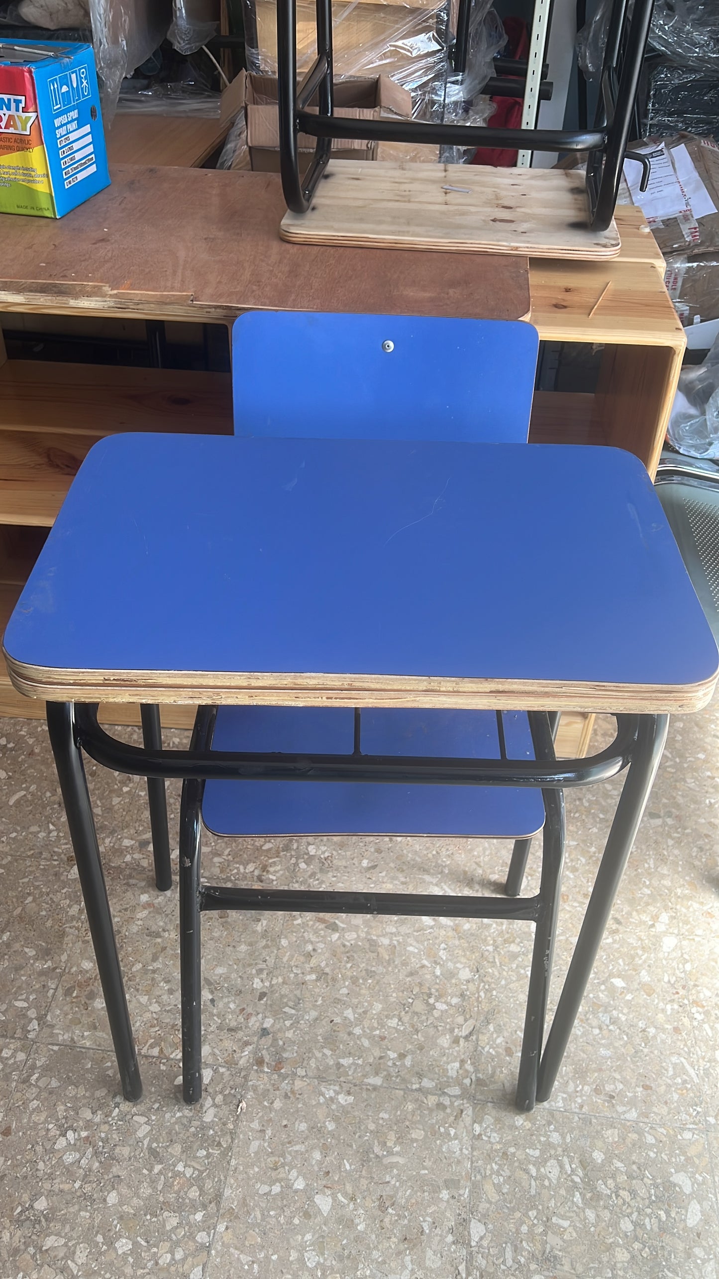 JUEGO DE MESA EPA CON SILLA